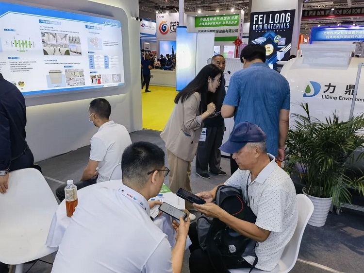 力鼎白鱘系列亮相世環(huán)會 力鼎白鱘系列亮相世環(huán)會